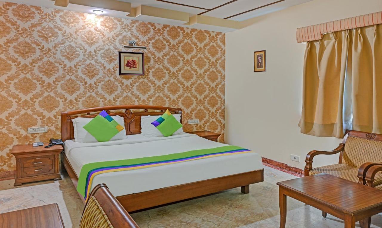 Itsy Hotels Auzone & Spa Chandigarh Exterior photo