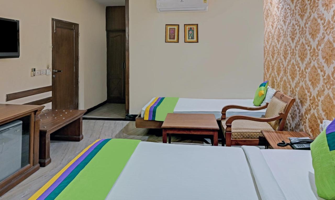 Itsy Hotels Auzone & Spa Chandigarh Exterior photo