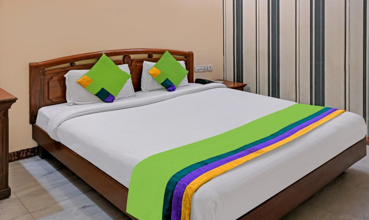 Itsy Hotels Auzone & Spa Chandigarh Exterior photo