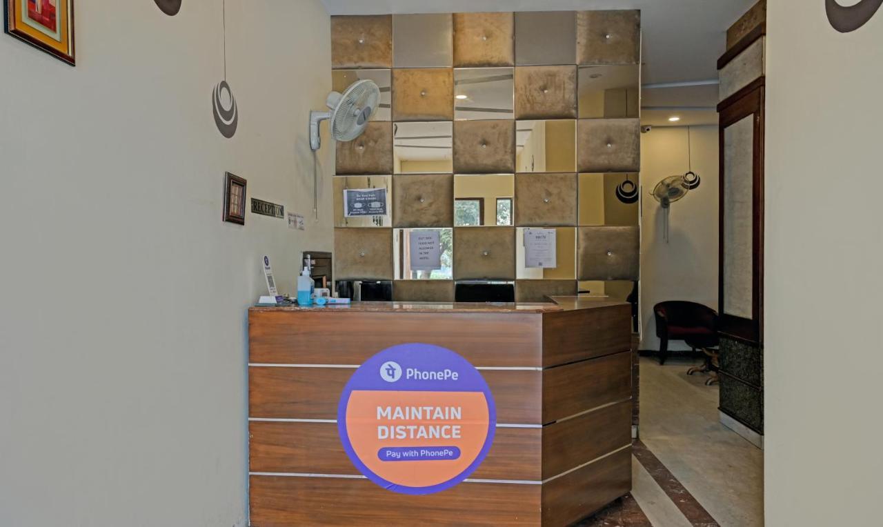 Itsy Hotels Auzone & Spa Chandigarh Exterior photo