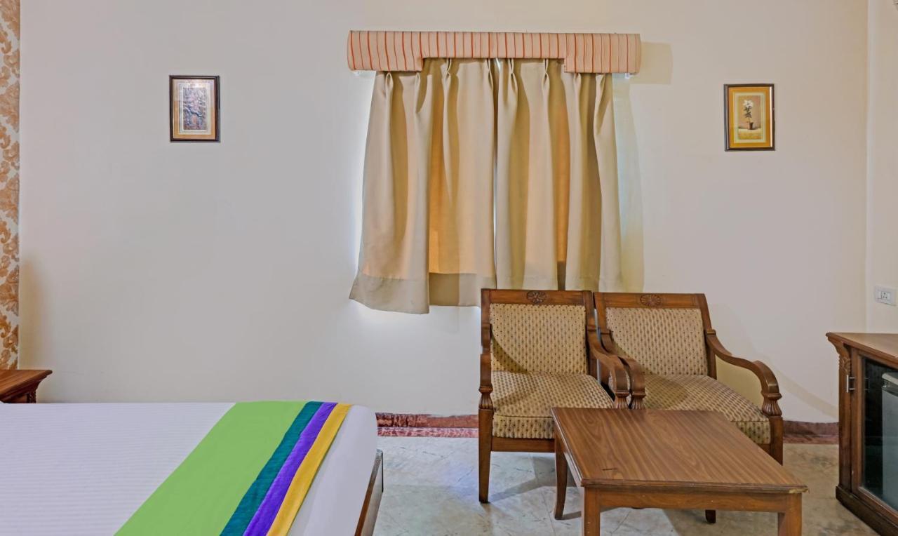 Itsy Hotels Auzone & Spa Chandigarh Exterior photo