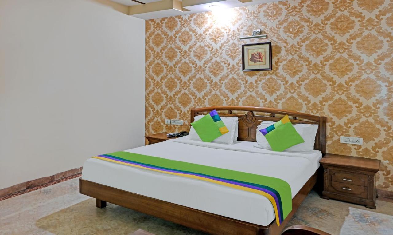 Itsy Hotels Auzone & Spa Chandigarh Exterior photo