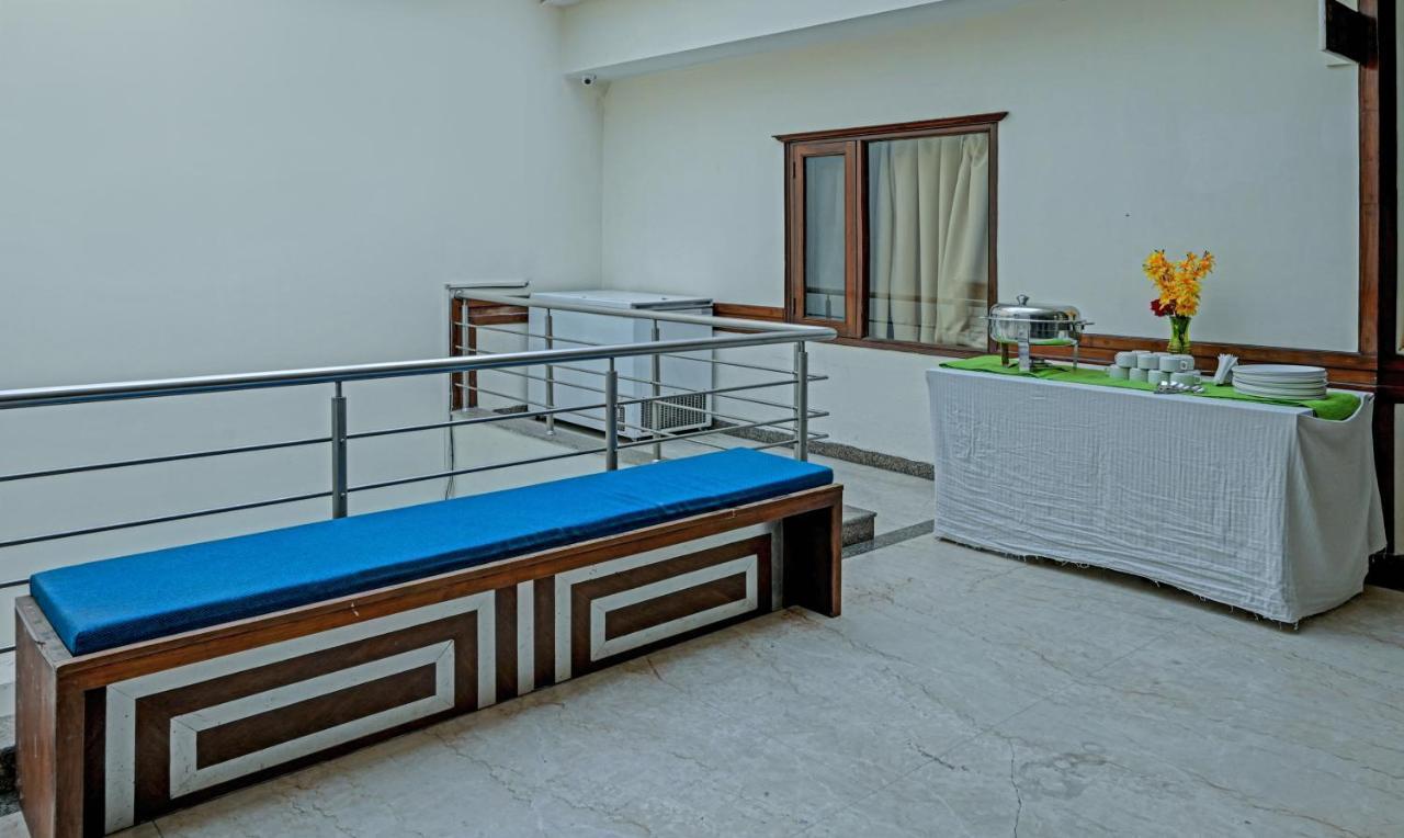 Itsy Hotels Auzone & Spa Chandigarh Exterior photo
